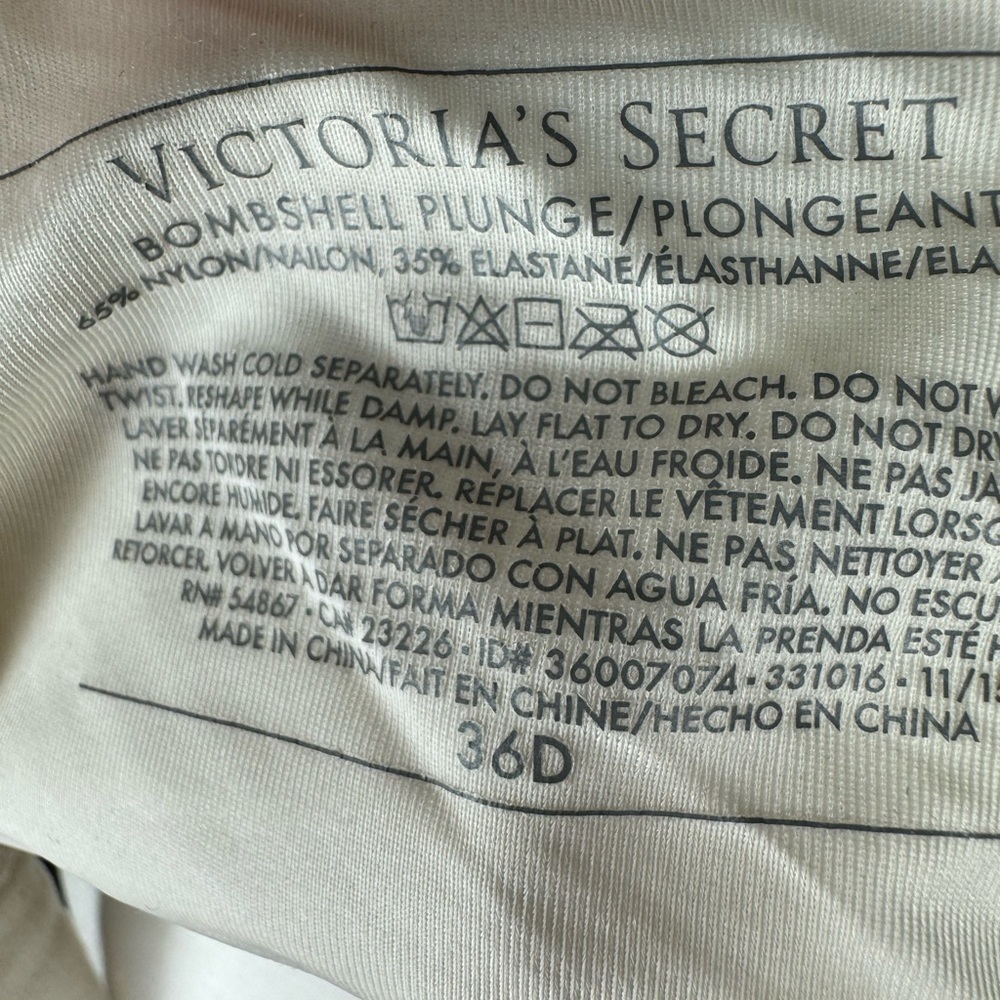 Victoria’s Secret Extra Padded Push-Up Bra - Picture 3 of 3